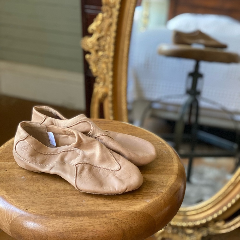 Russian dance shoes